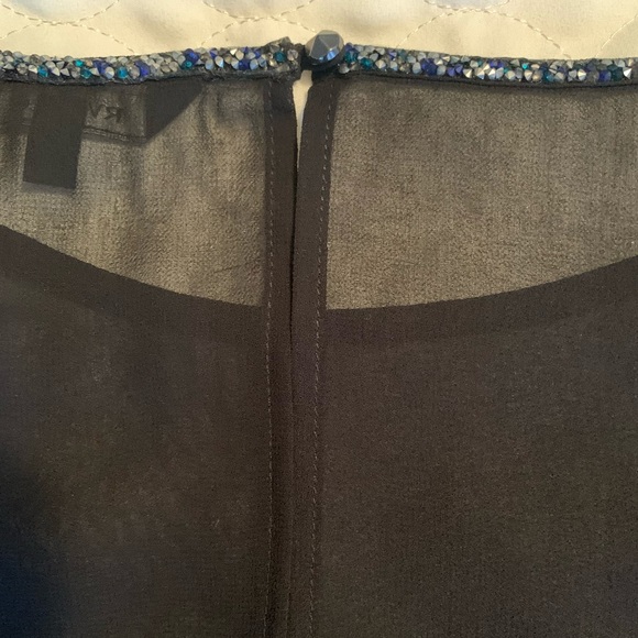 RW & Co Sleeveless blouse sheer illusion neckline crystal trim - Picture 3 of 6